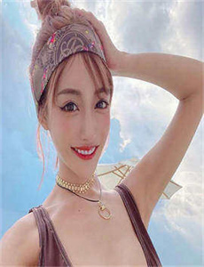面具鲜妻